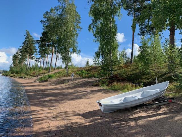 Lomamoekit Saimaanranta Suur-Saimaa Strand Resort Taipalsaari エクステリア 写真